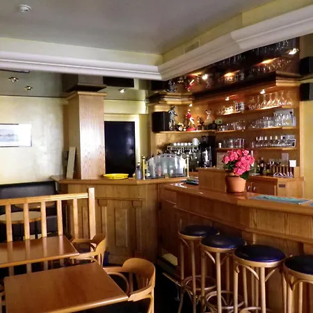 La Marmite Hotel 2*